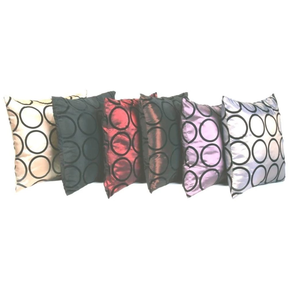 Cushions with flock circles (43cm)