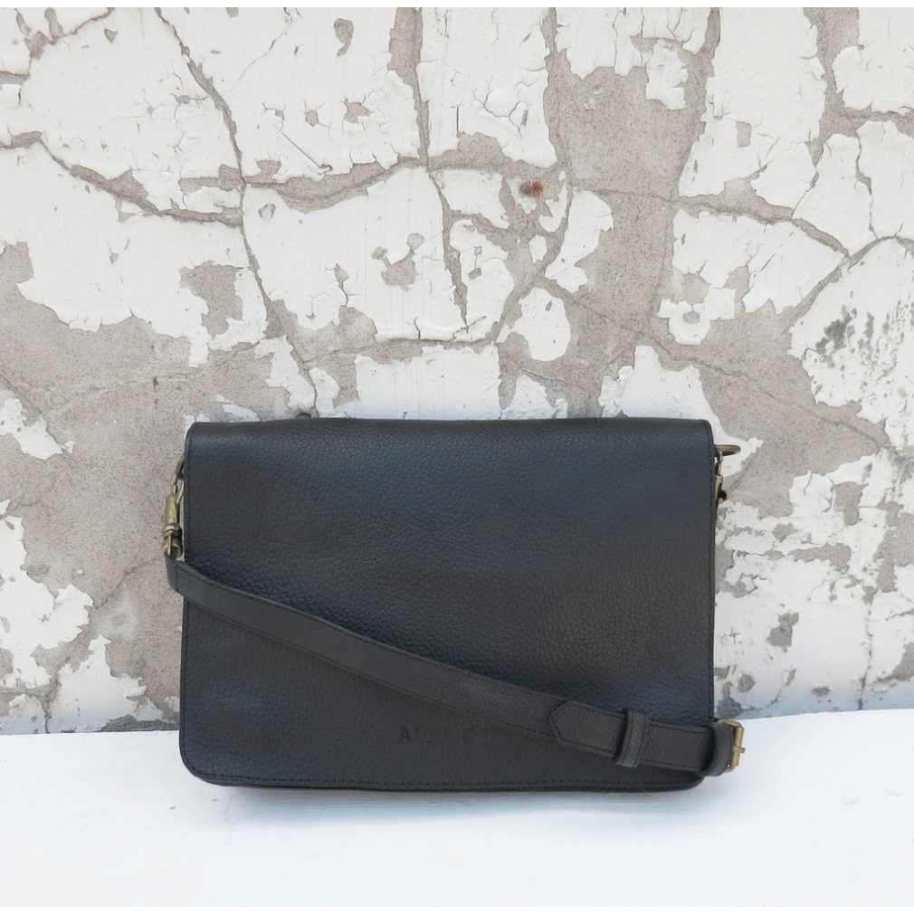 Bina Clutch Bag in Black Leather