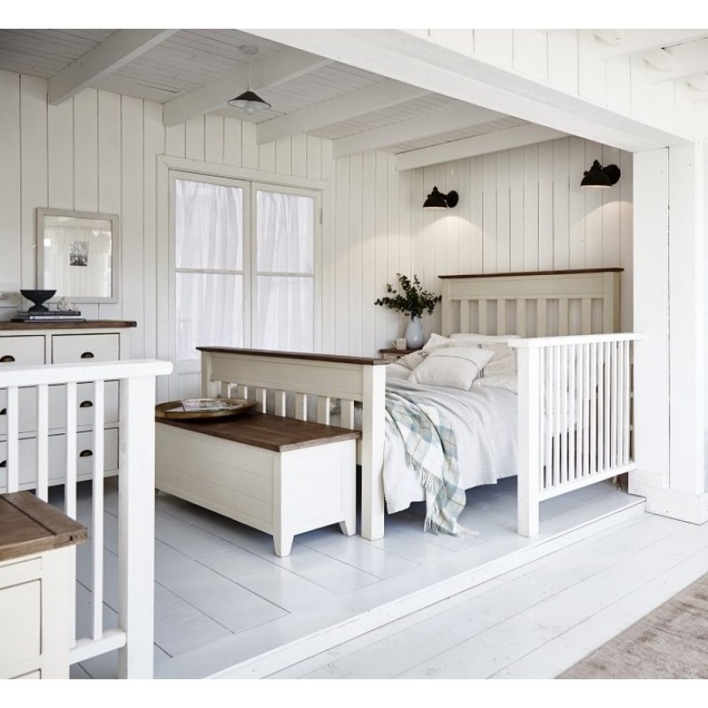 Cotswold Bedroom Furniture - Panel Bed - 135cm Panel Bedstead