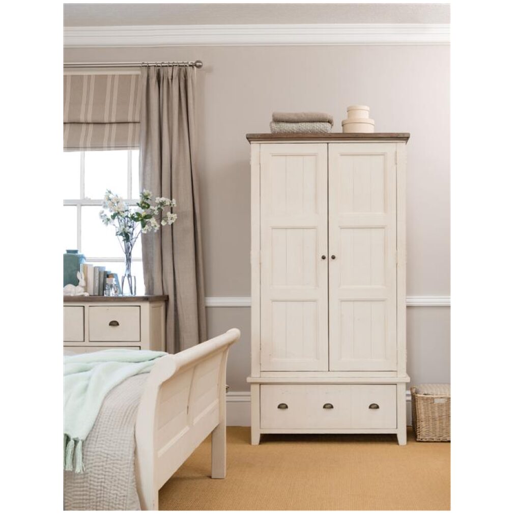 LARGE DOUBLE WARDROBE - Cotswold Bedroom Furniture