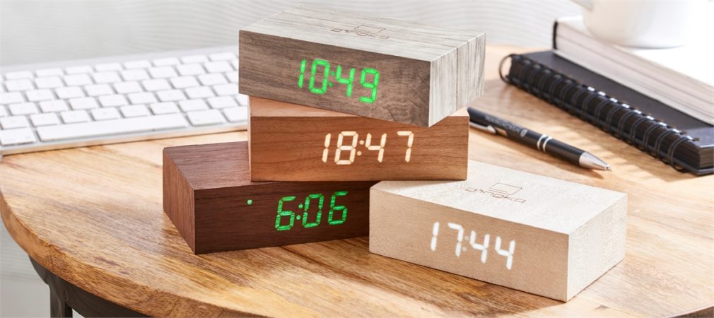 Gingko Flip Cilck Clock - Cherry