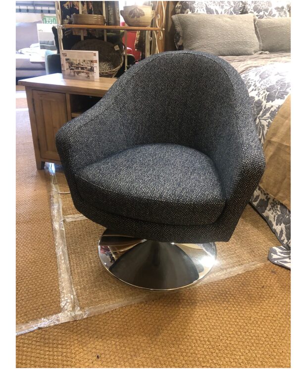 EX Display Shell Swivel Armchair by Sits