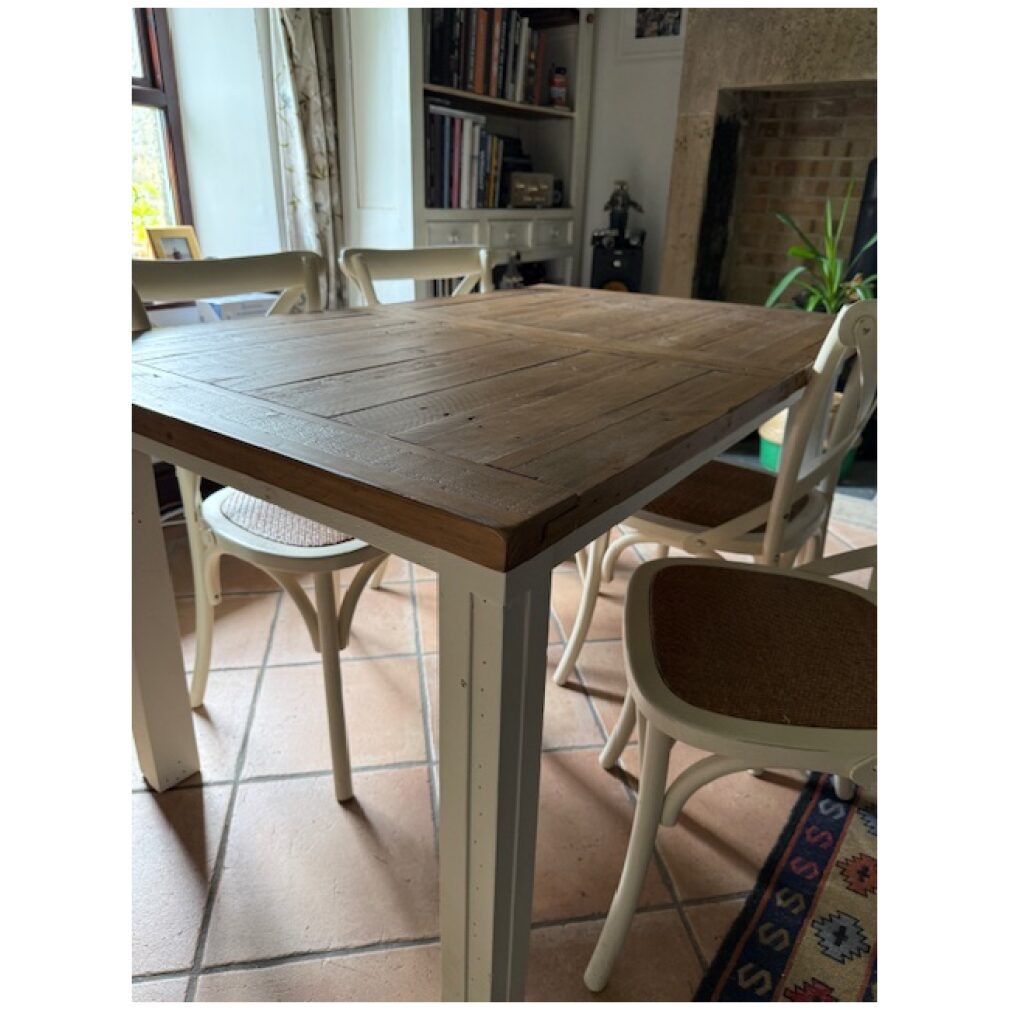 Ex Display Cintra140cm Ext Dining Table + 4 Cintra Cross Back Chairs bundle
