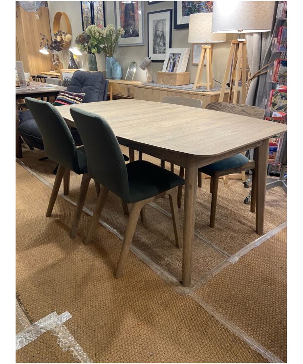 Ex Display Narvik Extending Dining table and 6x Dining Chairs